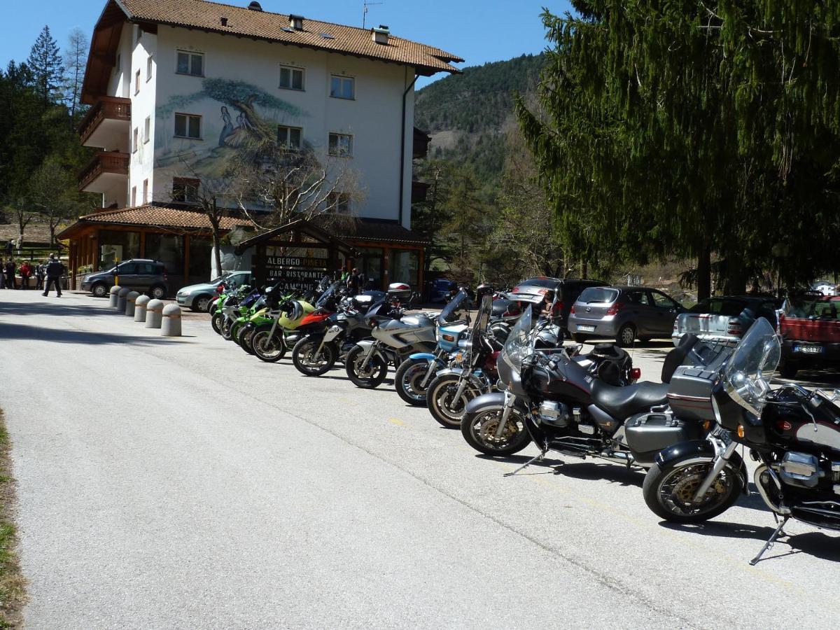 Hotel Pineta Baselga di Pinè Exterior foto